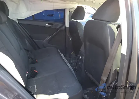 2014 Volkswagen Tiguan S из США, поврежденный, VIN 520805